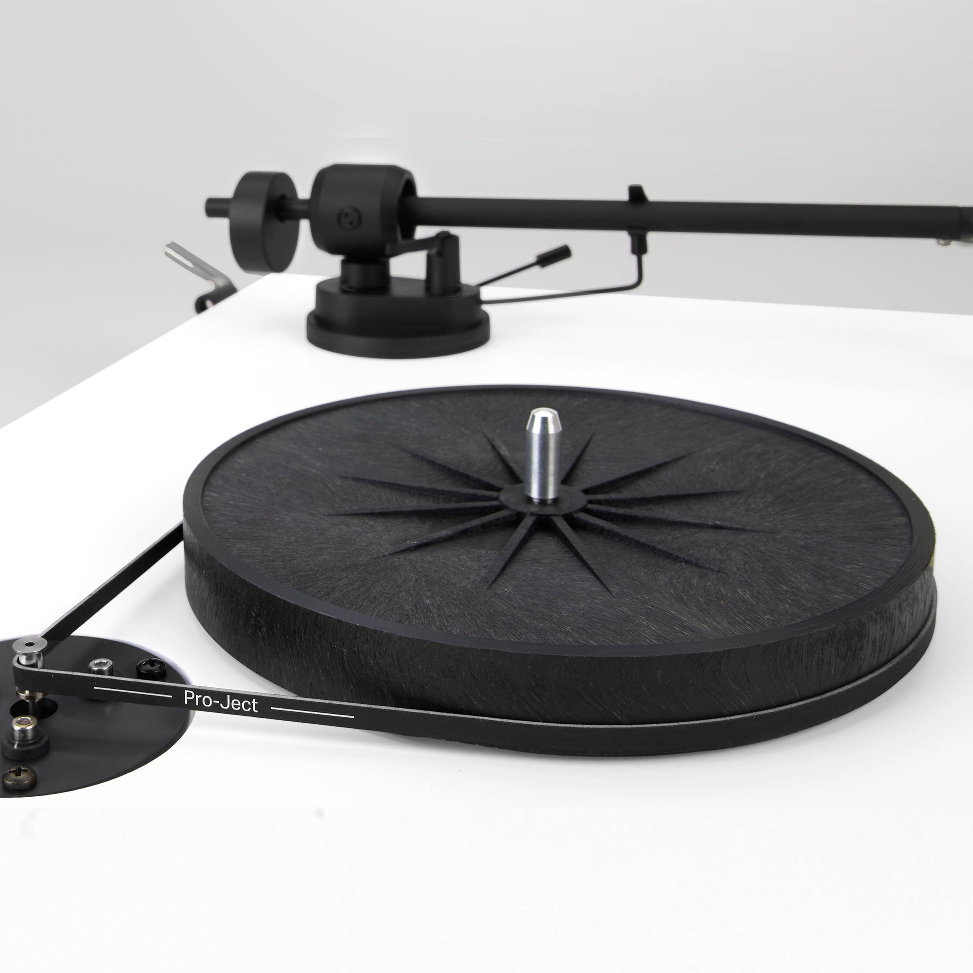 TRIANGLE HI-FI - LUNAR 1 - Nove Boje Zvuka
