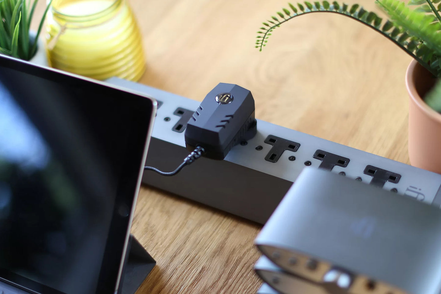 iFi Audio Ipower 2 - Nove Boje Zvuka