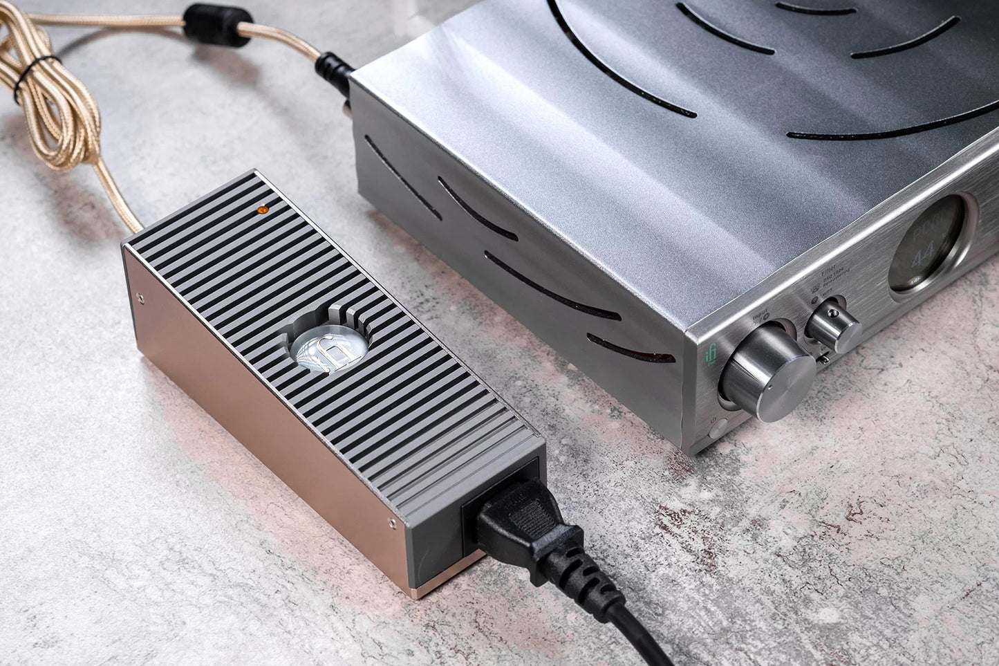 iFi Audio Ipower Elite - Nove Boje Zvuka